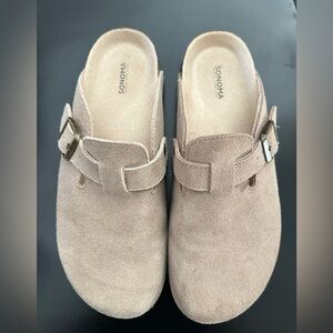 Sonoma Women's Tan Suede Mules Size 7